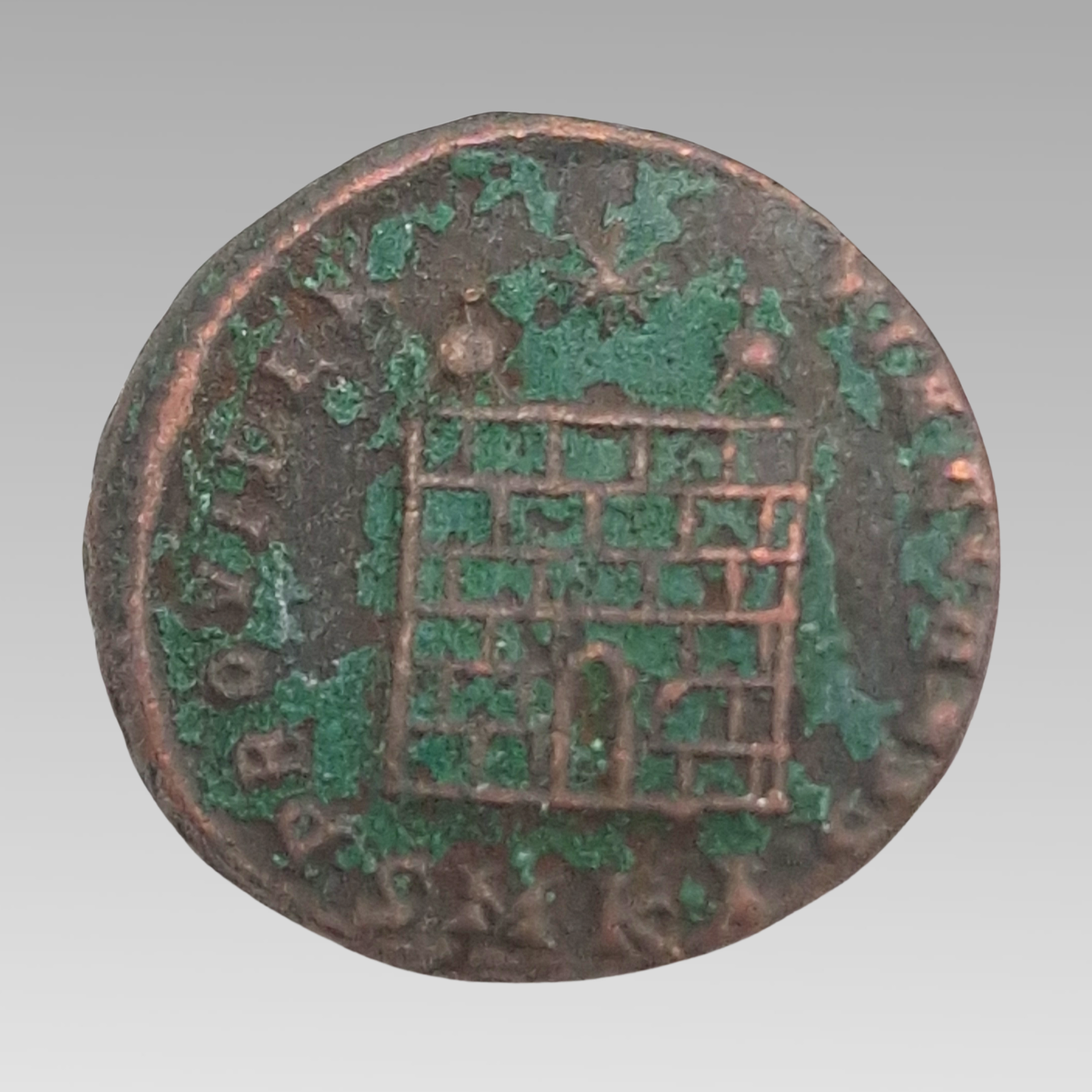Roman Constantine II AE Nummus Camp Gate Coin AD 324-329 17mm