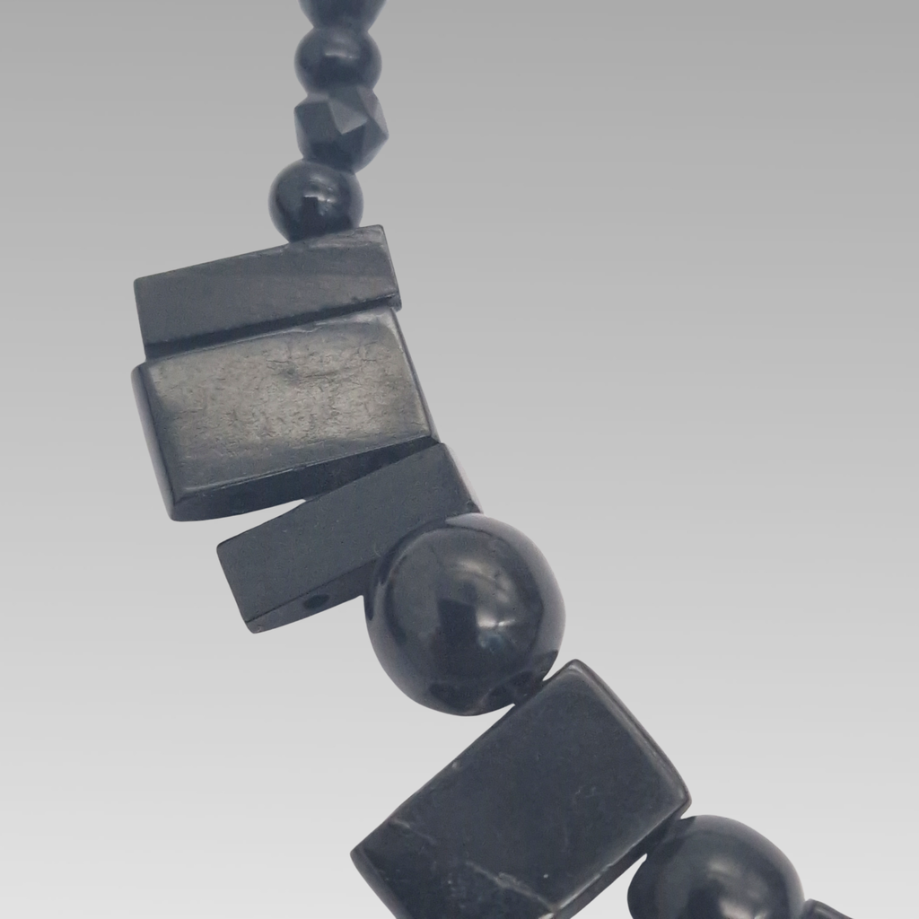 Victorian Whitby Jet Mourning Necklace Graduated Beads 43.5cm