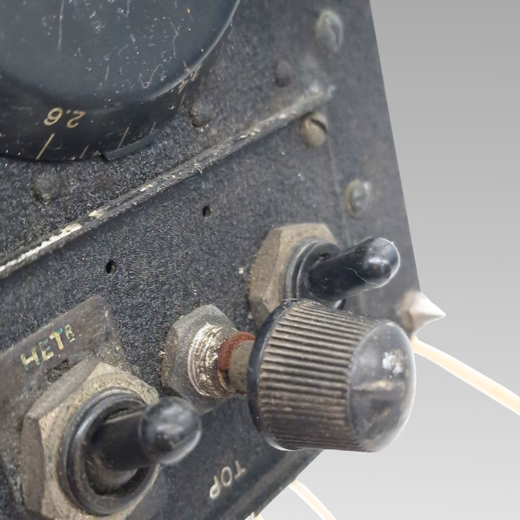 WWII US Navy CBY-46104 Aircraft Radio Receiver 1942