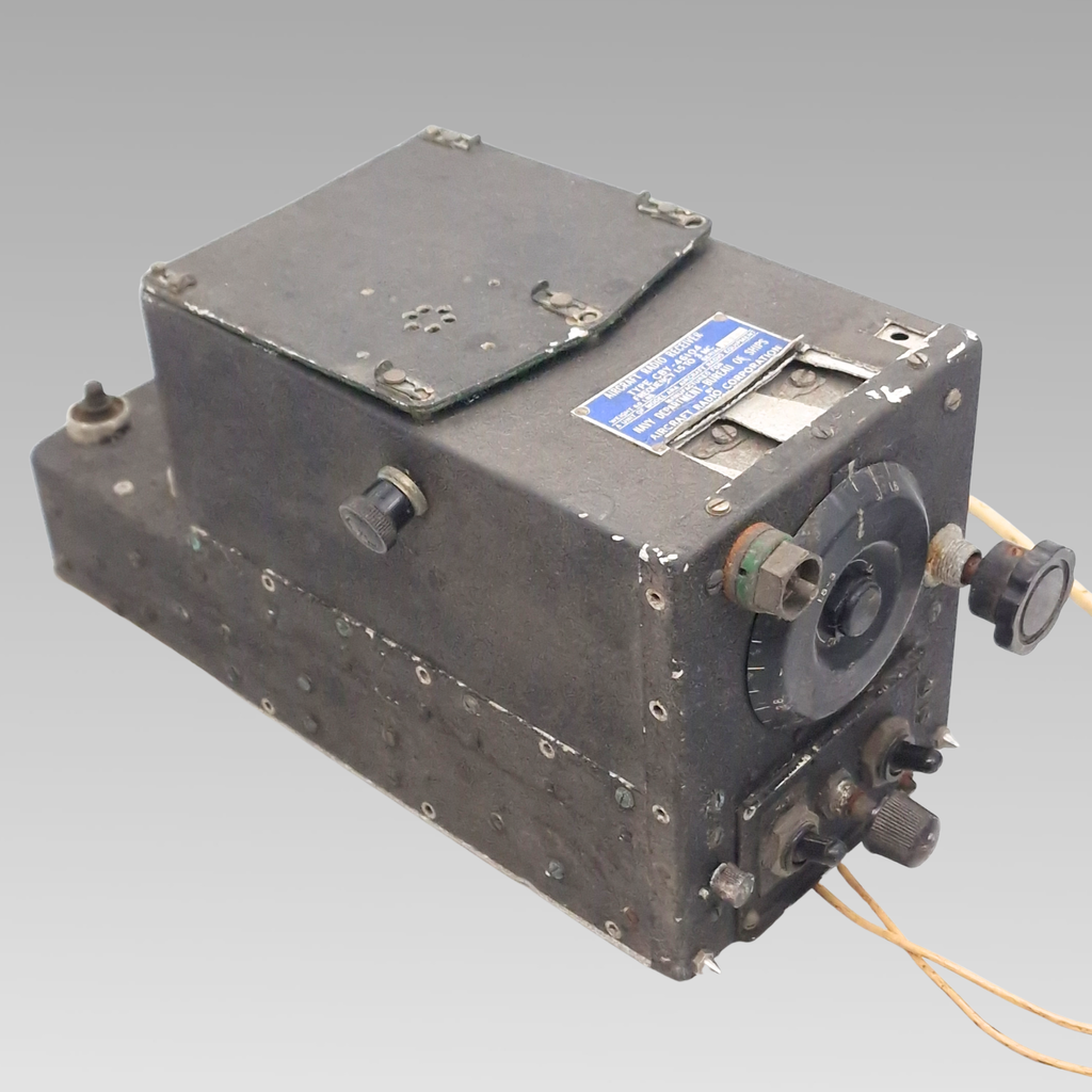 WWII US Navy CBY-46104 Aircraft Radio Receiver 1942