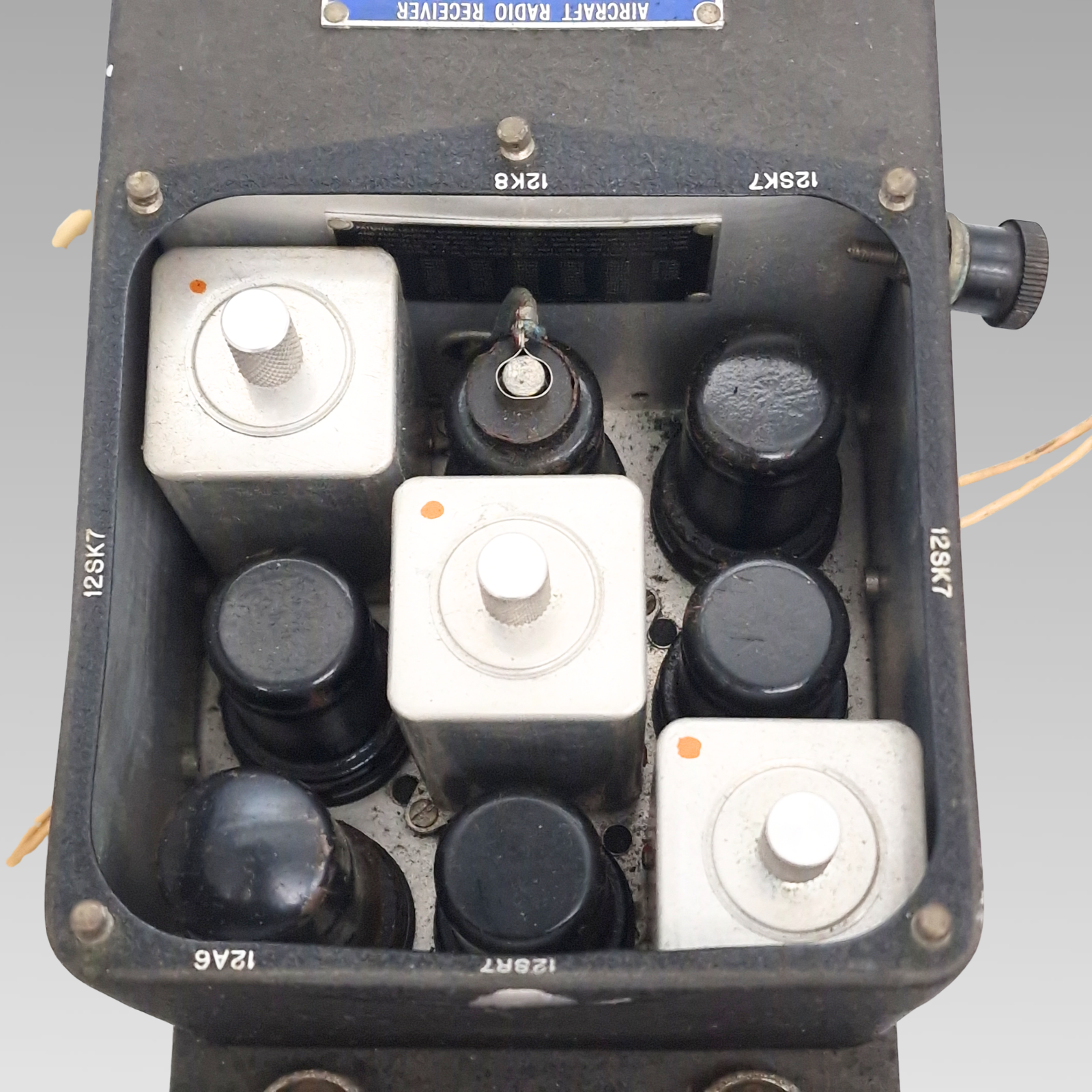 Internal valve and radio components of WWII US Navy CBY-46104 receiver