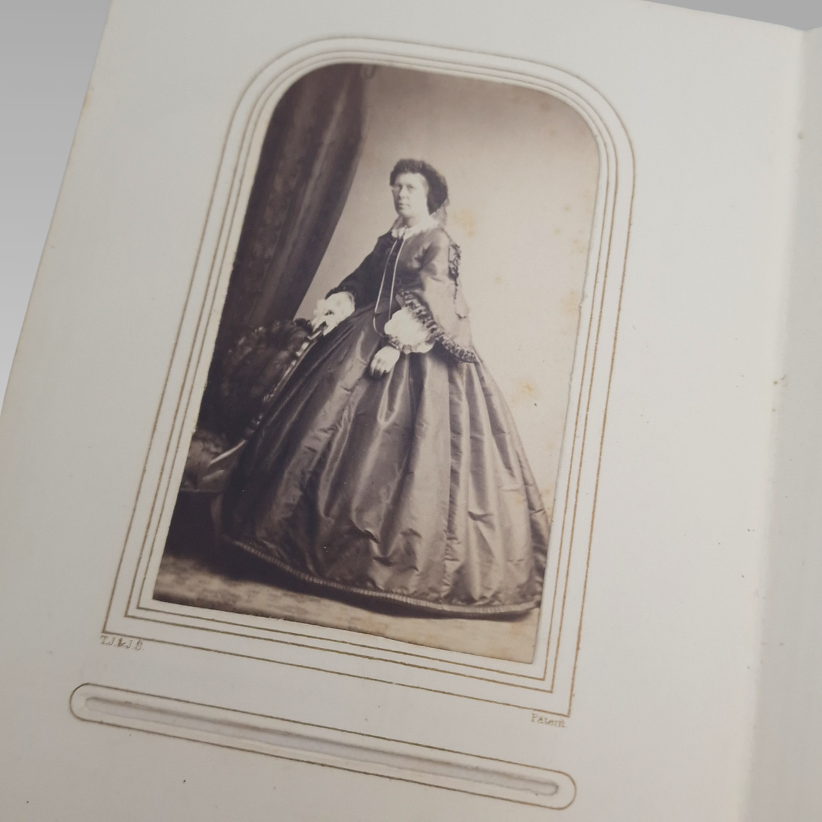 Victorian CDV Photo Album c1860s-1880s 37 Portrait Photographs
