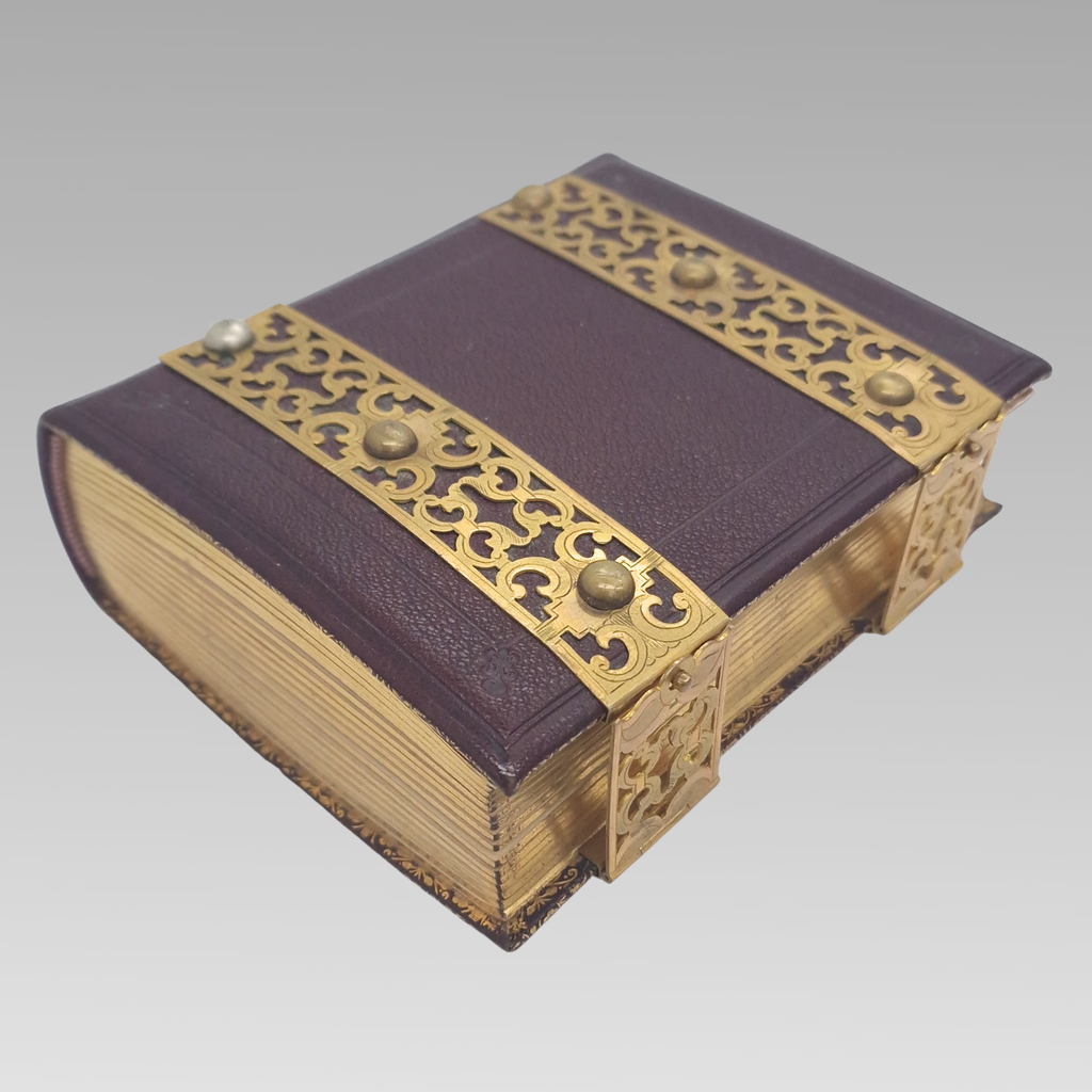 Victorian CDV Photo Album c1860s-1880s 37 Portrait Photographs